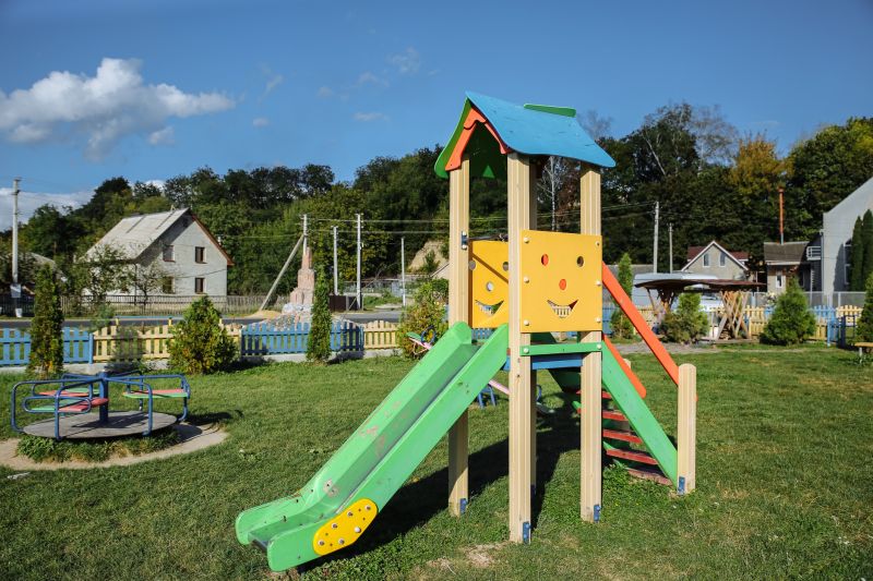 Playground Set Assembly
